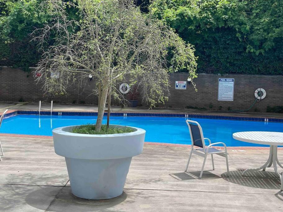 Cozy Penthouse Atlanta,Gaアパートメント エクステリア 写真